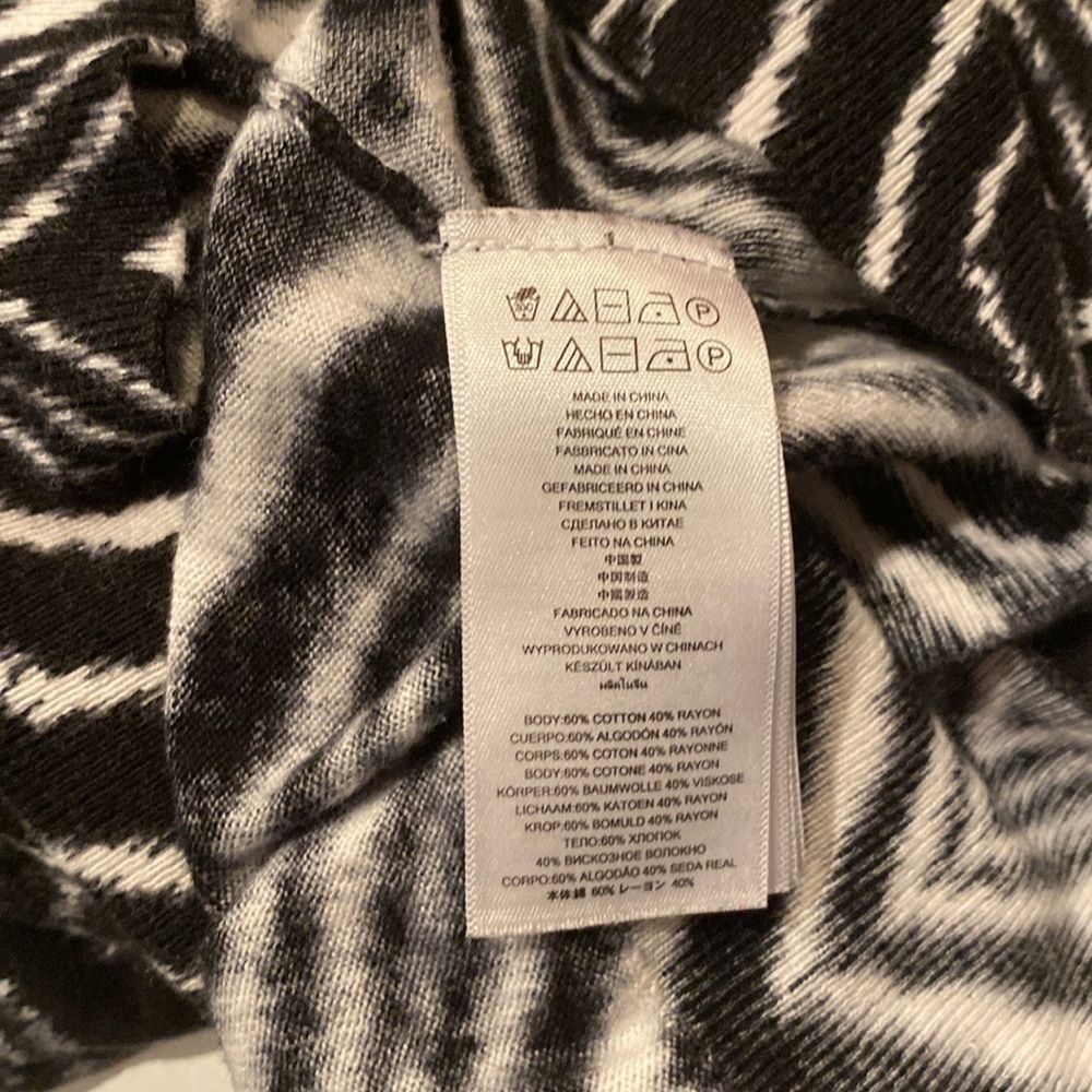 1X Michael Michael Kors shirt - black and white animal print - Picture 4 of 4